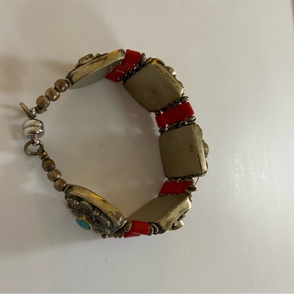 Beautiful bohemian genuine Tibetan beaded bracelet. Turquoise Coral-Jewelry - Picture 4 of 5